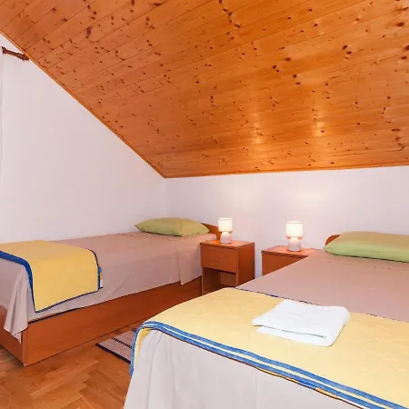 Luxurious In Opot With Pool 4* Sopot (Zadar)